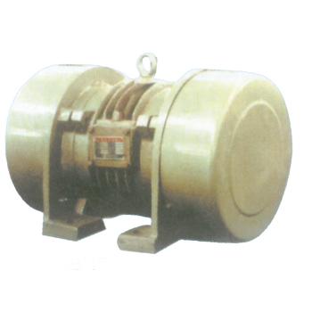 振动电机，振动磨机，振动料斗，振动给料机，振动脱水筛，矿筛，输送机0373-3333281