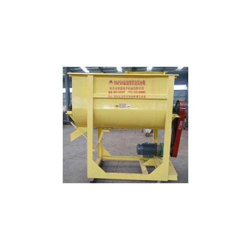 卧式饲料搅拌机