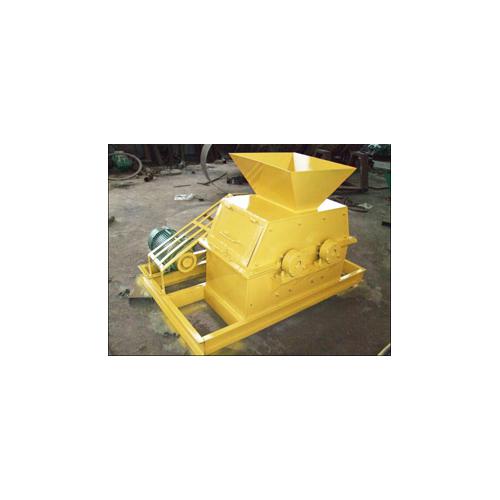 尿素粉碎机，又称笼式粉碎机